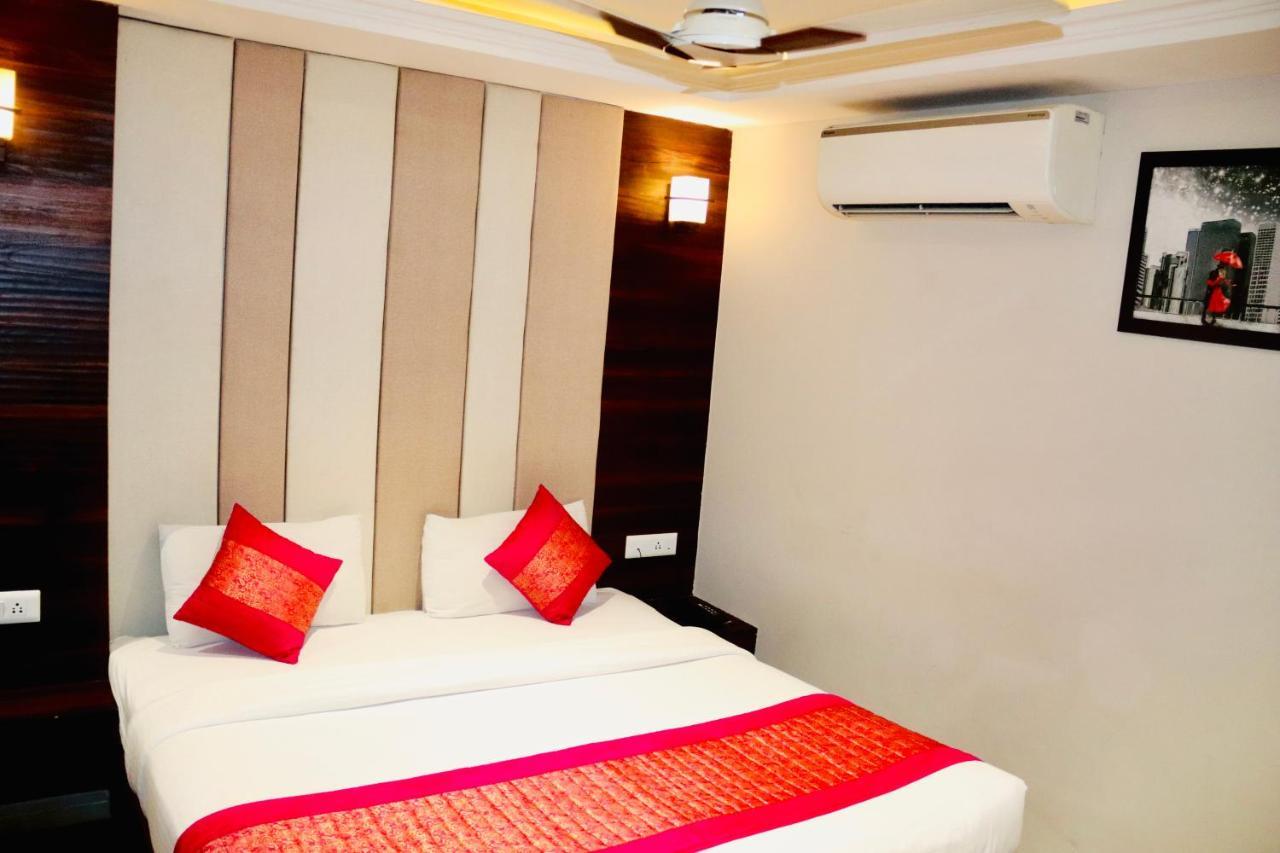 Hotel Magic Tree Karol Bagh Metro Station New Delhi エクステリア 写真