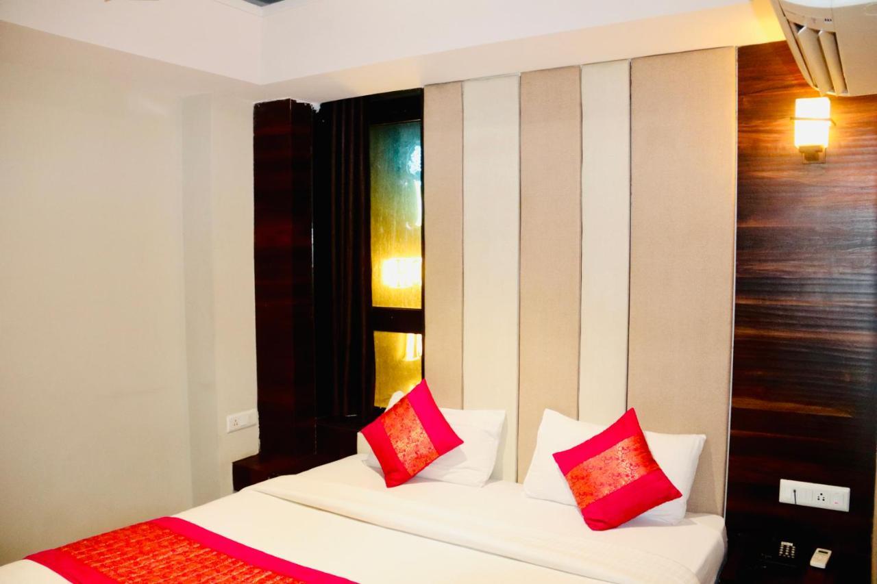 Hotel Magic Tree Karol Bagh Metro Station New Delhi エクステリア 写真