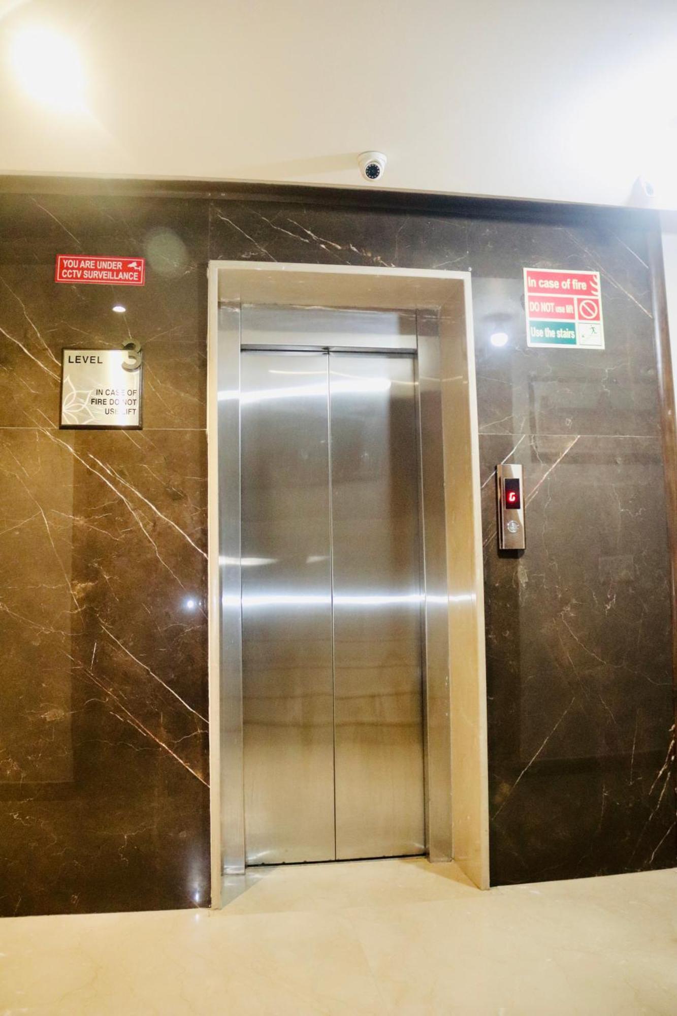 Hotel Magic Tree Karol Bagh Metro Station New Delhi エクステリア 写真