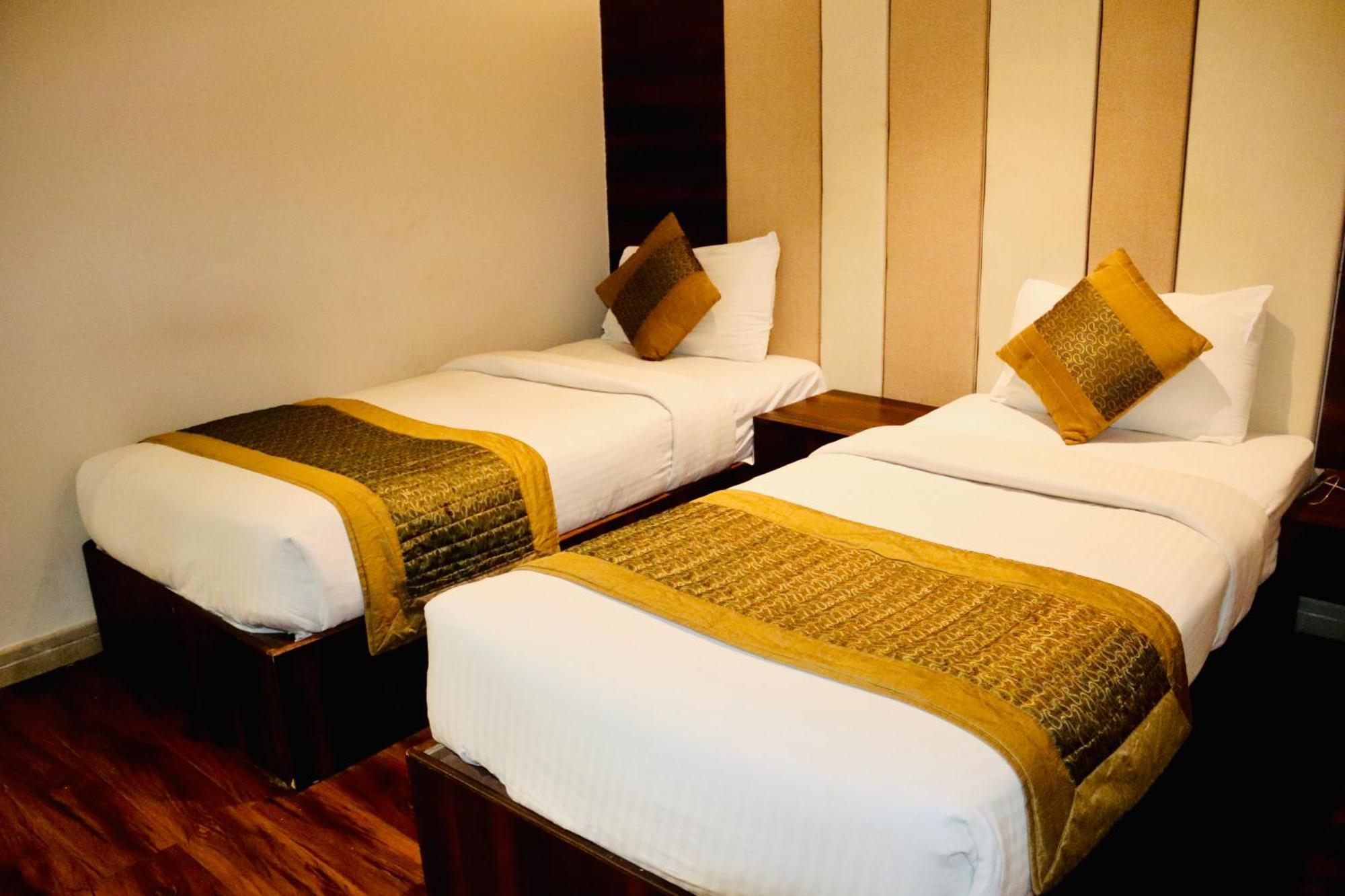 Hotel Magic Tree Karol Bagh Metro Station New Delhi エクステリア 写真